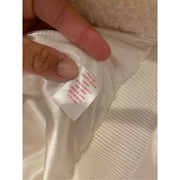 Design History Girls Shearling zip jacket size medium - Picture 7 of 7